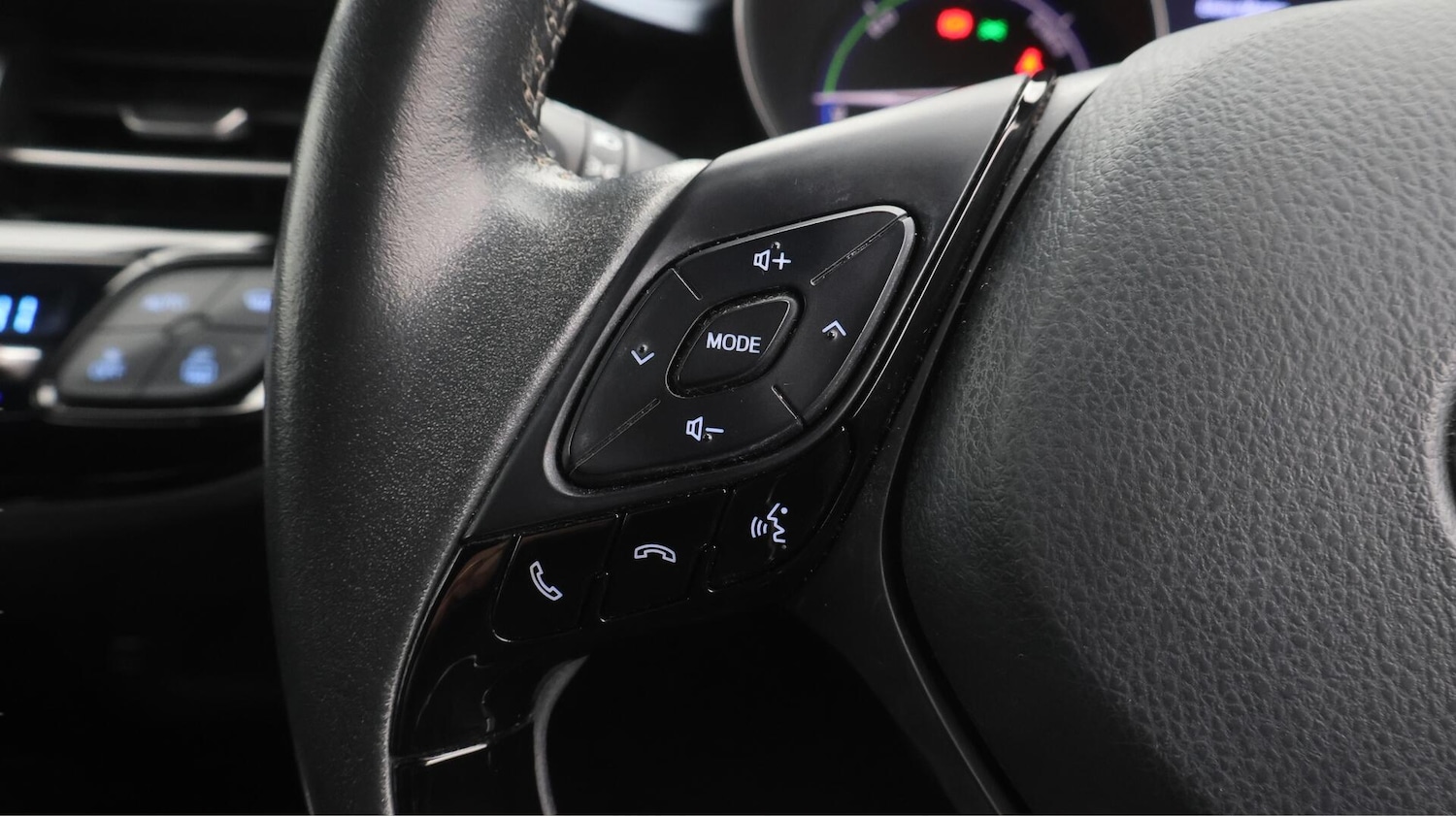 Used Toyota C-HR 2021 for sale - 76743499: Photo 25