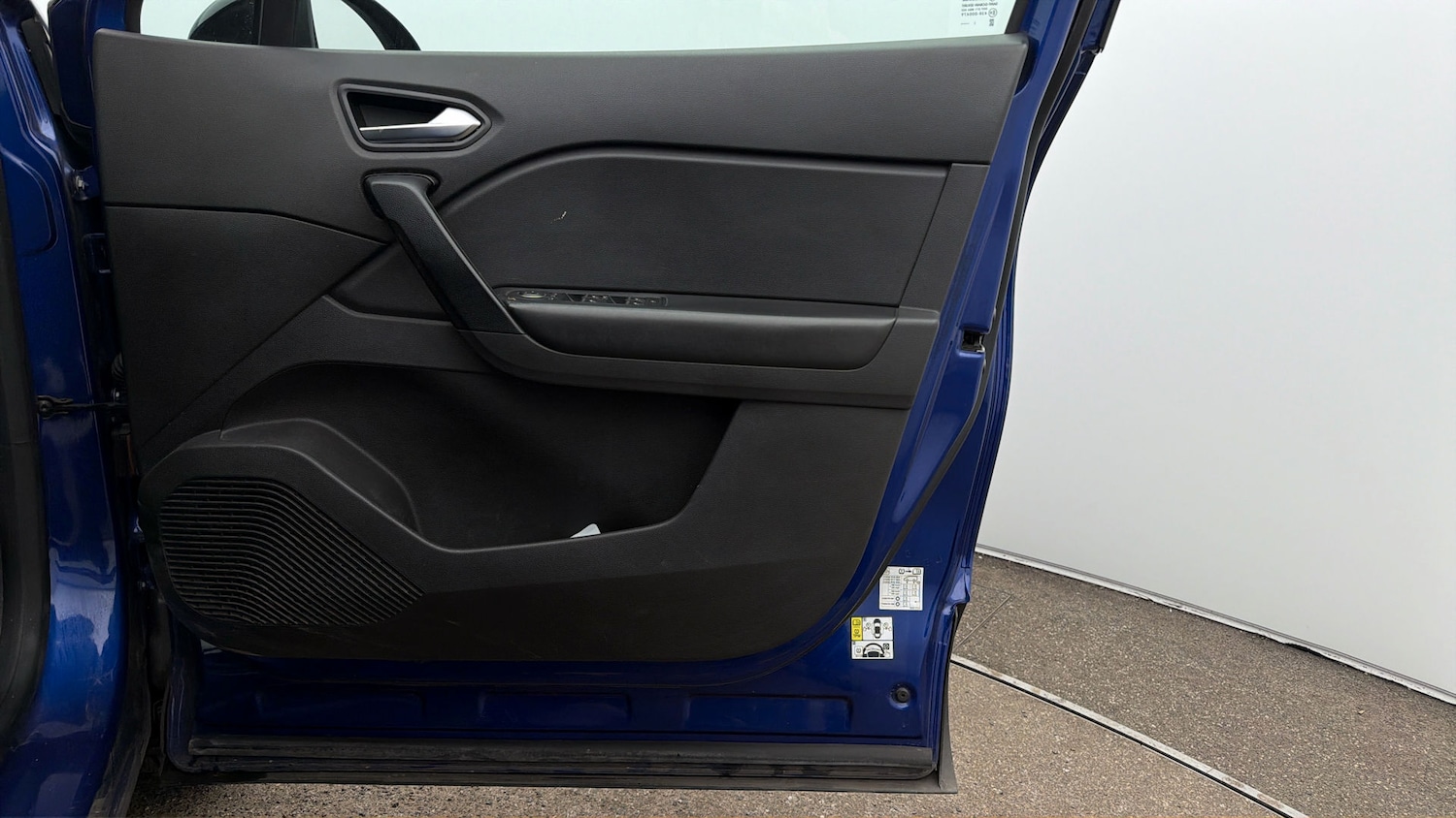 Used Renault Captur for sale - 78105786: Photo 14