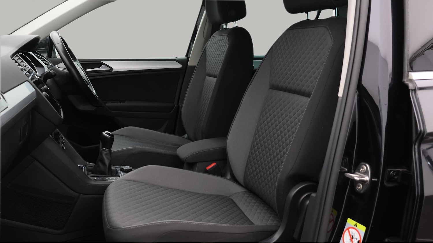 Used Volkswagen Tiguan 2019 for sale - 76472088: Photo 15