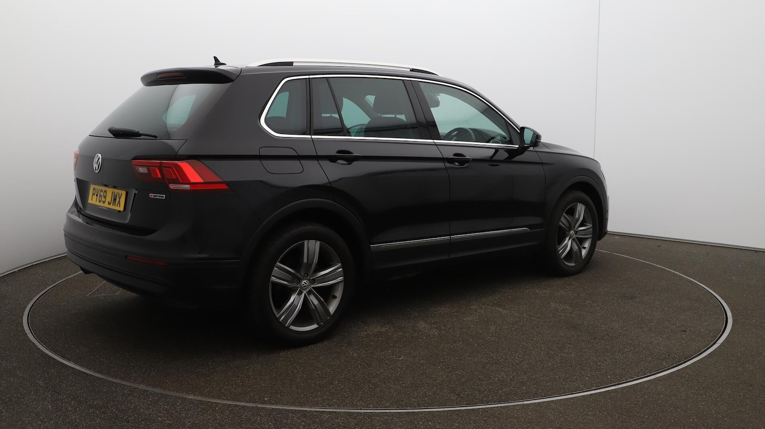 Used Volkswagen Tiguan 2019 for sale - 76472088: Photo 79