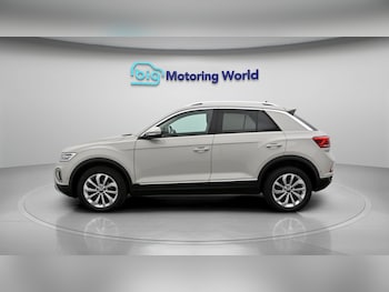 Used Volkswagen T-Roc 2023 for sale - 79605276: Photo