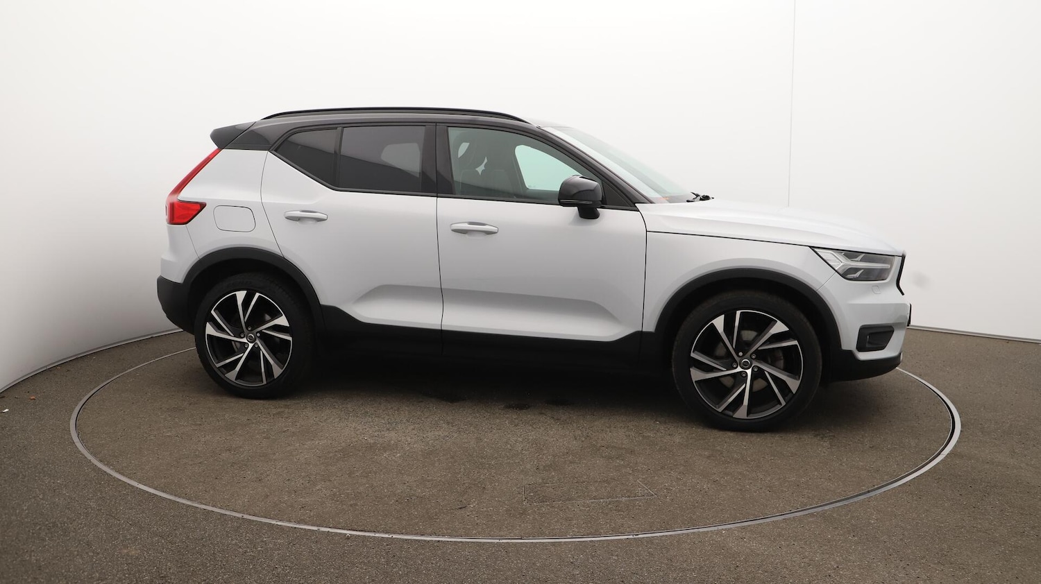 Used Volvo XC40 2020 for sale - 76645418: Photo 47