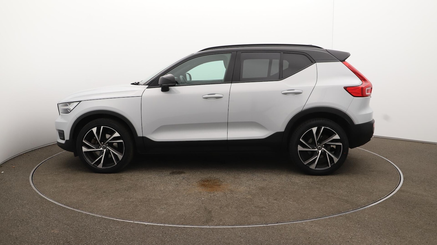 Used Volvo XC40 2020 for sale - 76645418: Photo 63