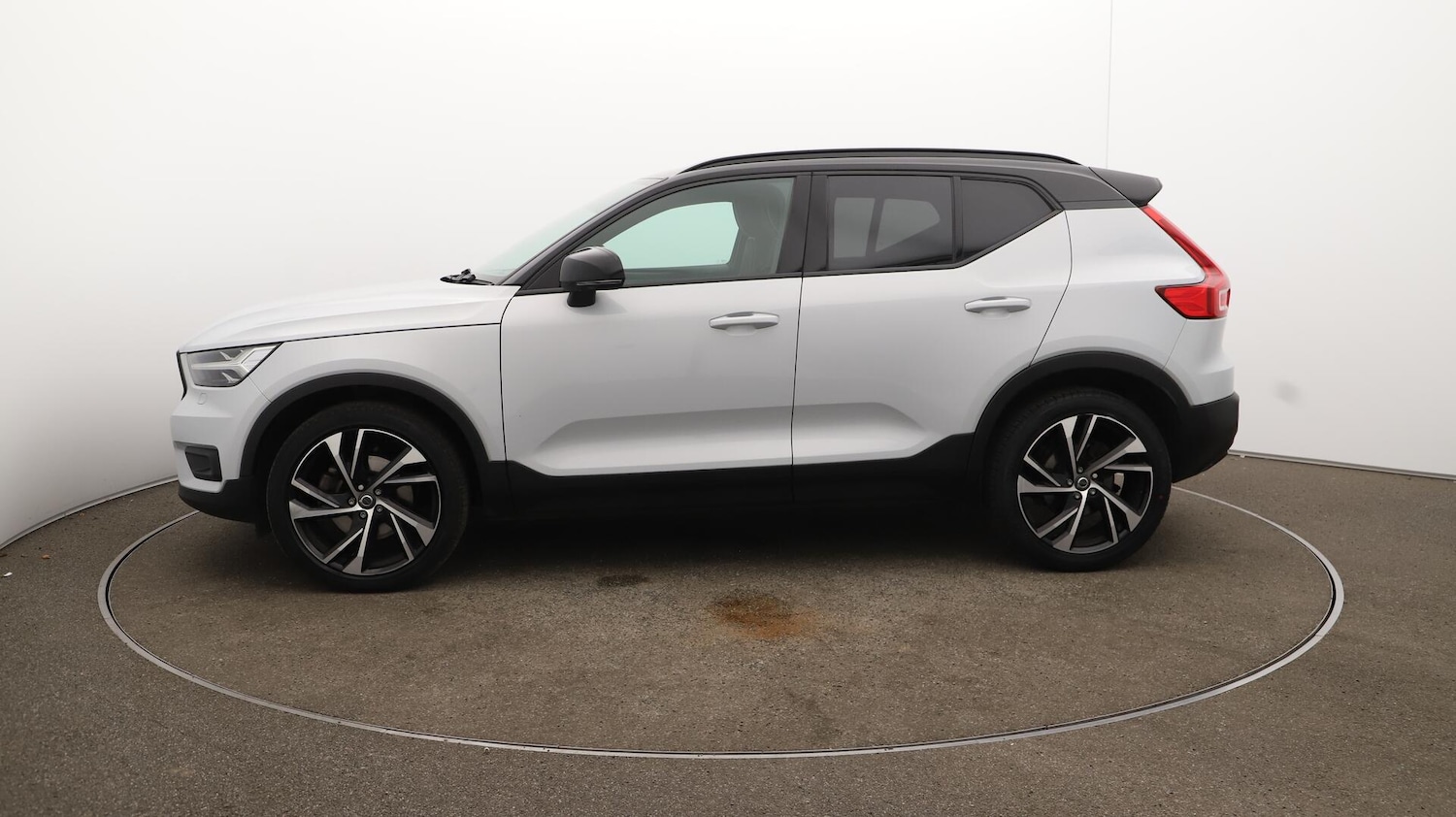 Used Volvo XC40 2020 for sale - 76645418: Photo 64