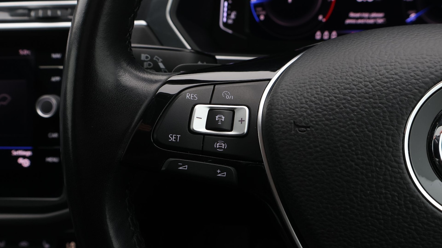 Used Volkswagen Tiguan 2019 for sale - 77355108: Photo 27