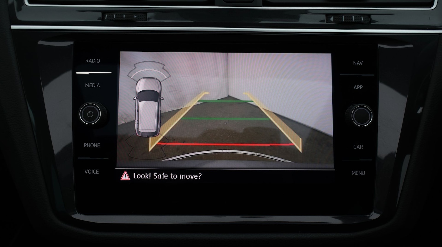 Used Volkswagen Tiguan 2019 for sale - 77355108: Photo 28