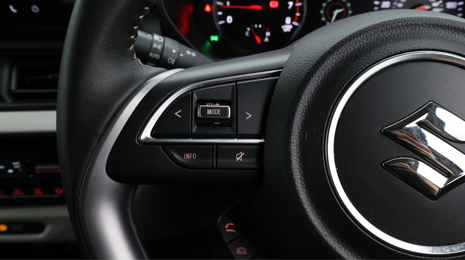 Used Suzuki Swift 2024 for sale - 77367093: Photo 25