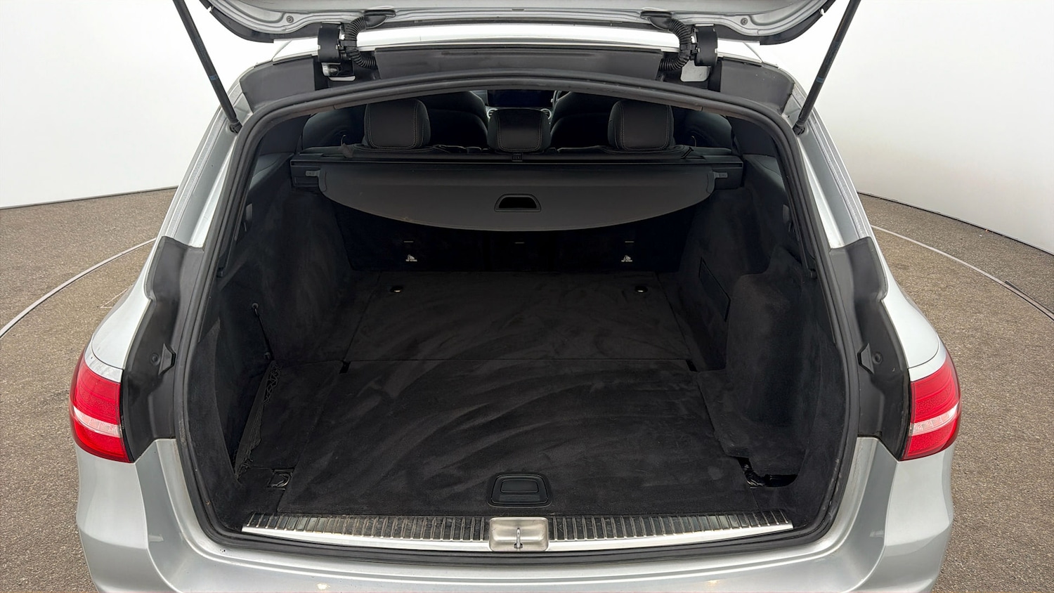 Used Mercedes-Benz E Class 2020 for sale - 78199091: Photo 16