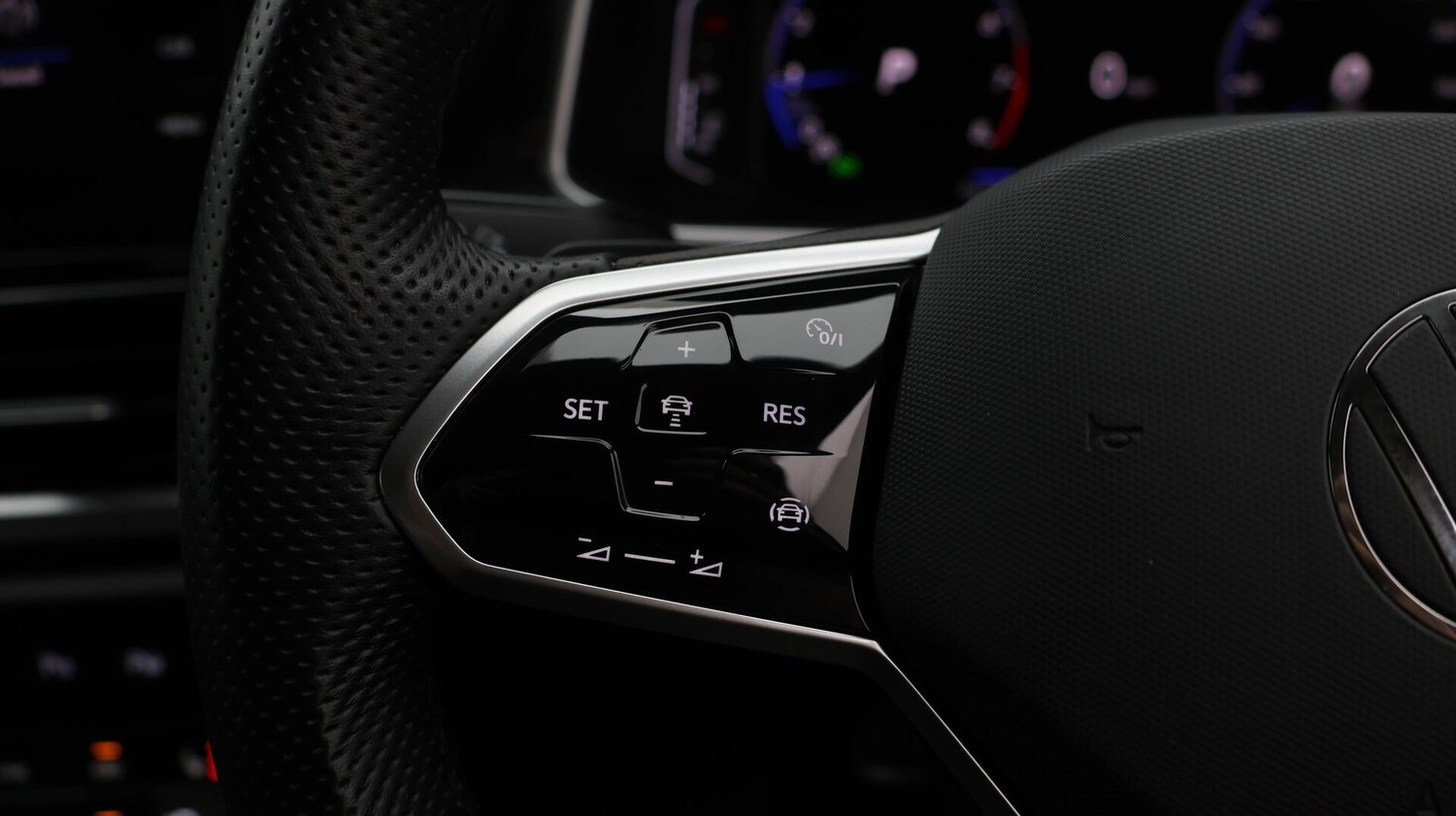 Used Volkswagen T-Roc 2022 for sale - 76539043: Photo 27