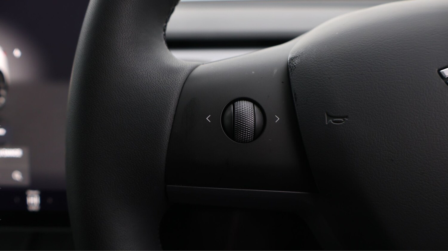 Used Tesla Model Y 2023 for sale - 77700868: Photo 23