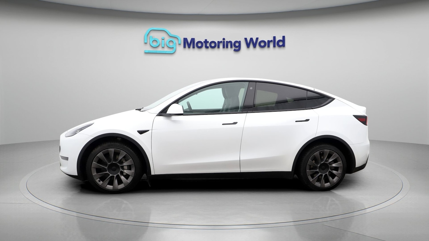Used Tesla Model Y 2023 for sale - 77700868: Photo 4