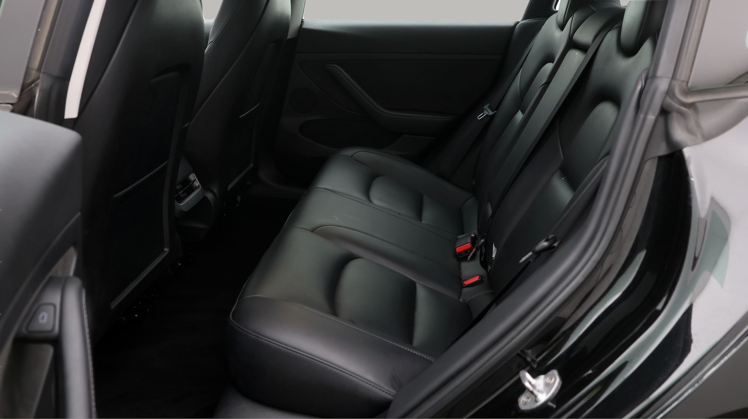 Used Tesla Model 3 2021 for sale - 77700870: Photo 16