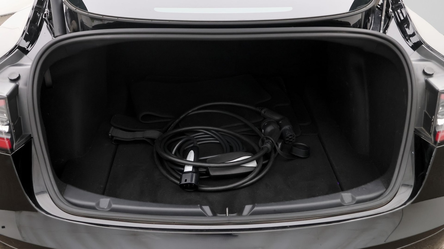 Used Tesla Model 3 2021 for sale - 77700870: Photo 17