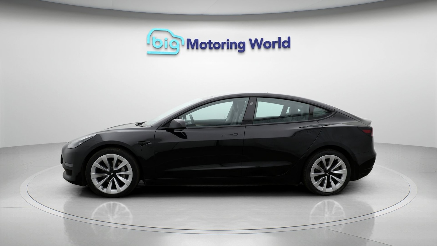 Used Tesla Model 3 2021 for sale - 77700870: Photo 4