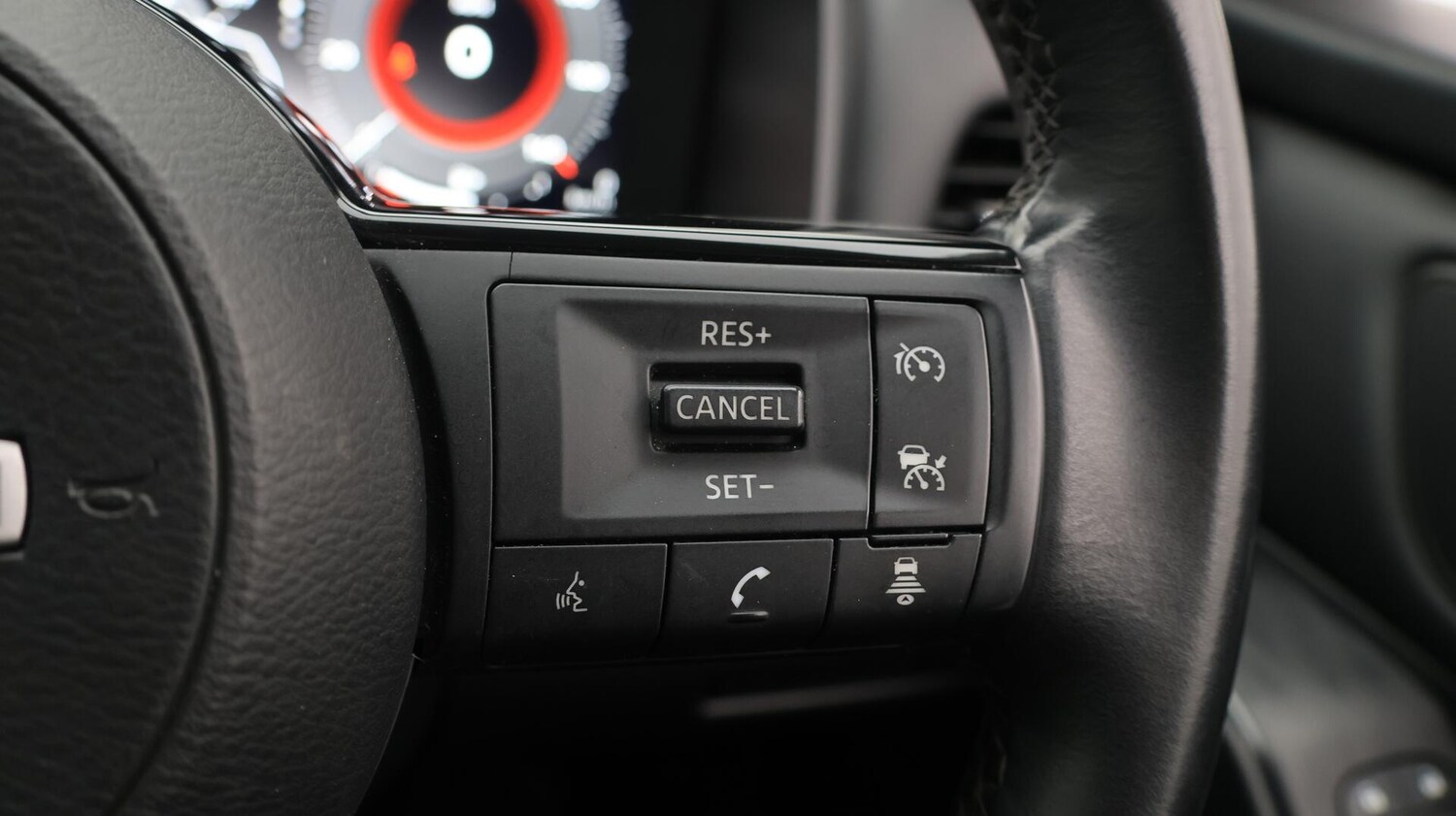 Used Nissan Qashqai for sale - 76432300: Photo 26