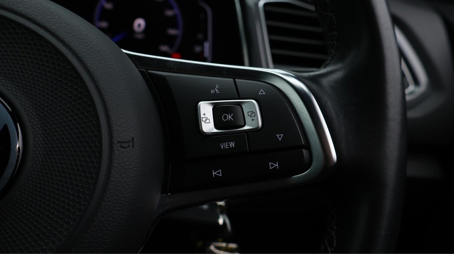 Used Volkswagen T-Roc 2021 for sale - 76199955: Photo 27