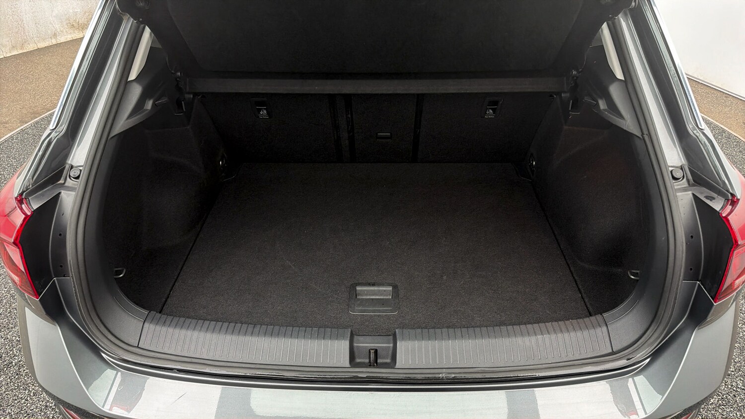 Used Volkswagen T-Roc 2023 for sale - 78166850: Photo 16