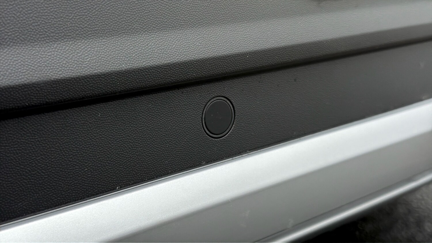 Used Volkswagen T-Roc 2023 for sale - 78166850: Photo 19