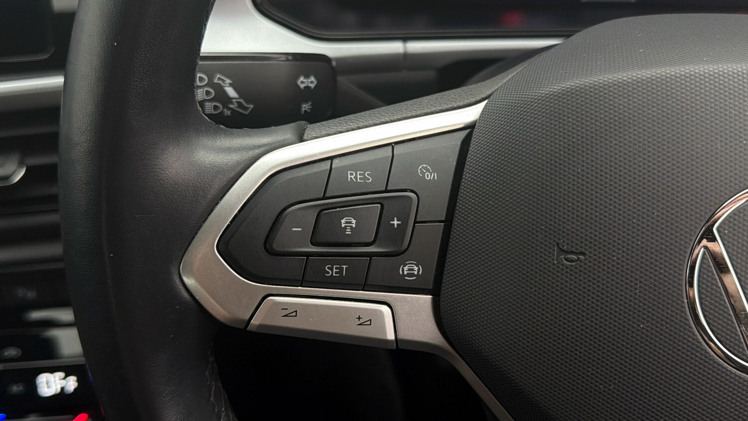 Used Volkswagen T-Roc 2023 for sale - 78166850: Photo 23