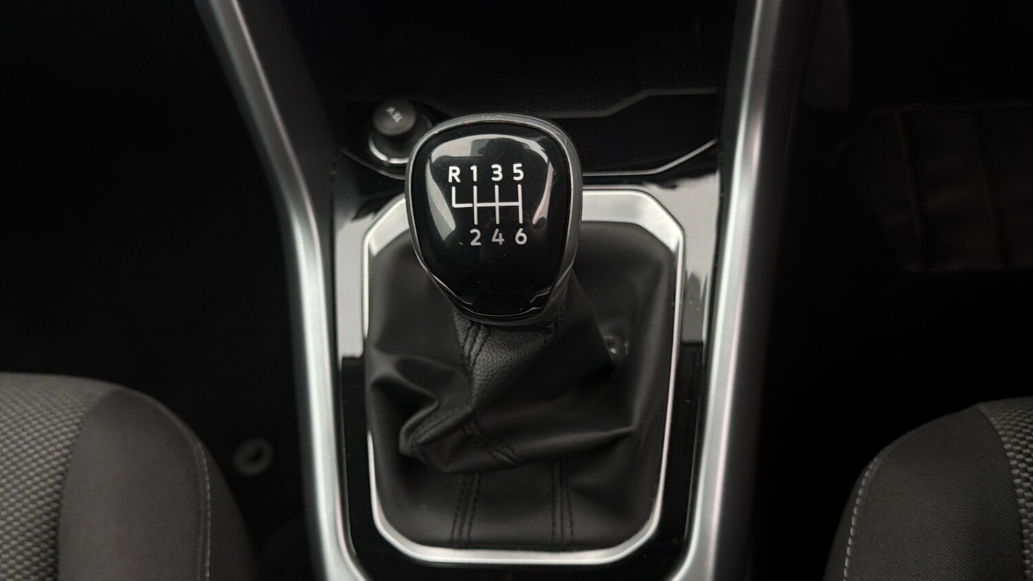 Used Volkswagen T-Roc 2023 for sale - 78166850: Photo 25