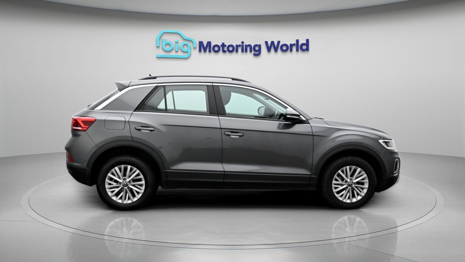 Used Volkswagen T-Roc 2023 for sale - 78166850: Photo 8