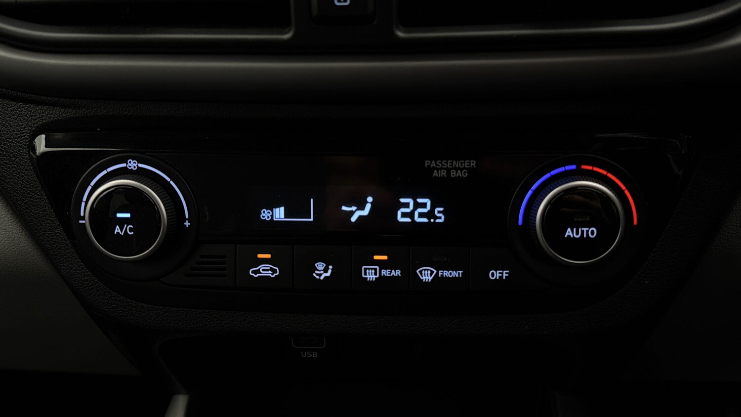 Used Hyundai i10 2022 for sale - 78179940: Photo 11