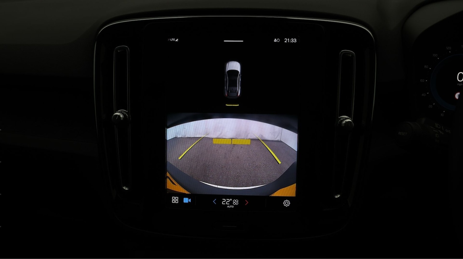 Used Volvo C40 2023 for sale - 77631163: Photo 25