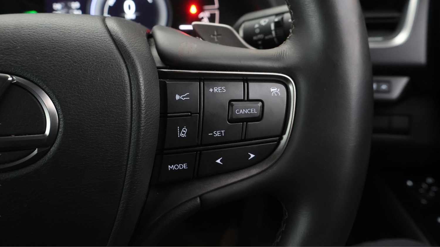 Used Lexus UX 2023 for sale - 77761655: Photo 21