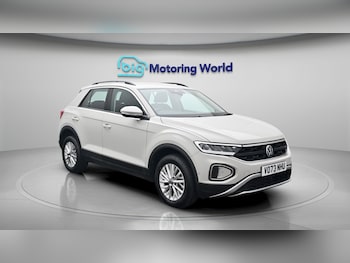 Used Volkswagen T-Roc 2023 for sale - 79205280: Photo