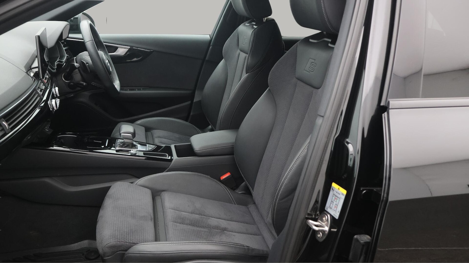 Used Audi A4 Avant 2023 for sale - 76562151: Photo 15