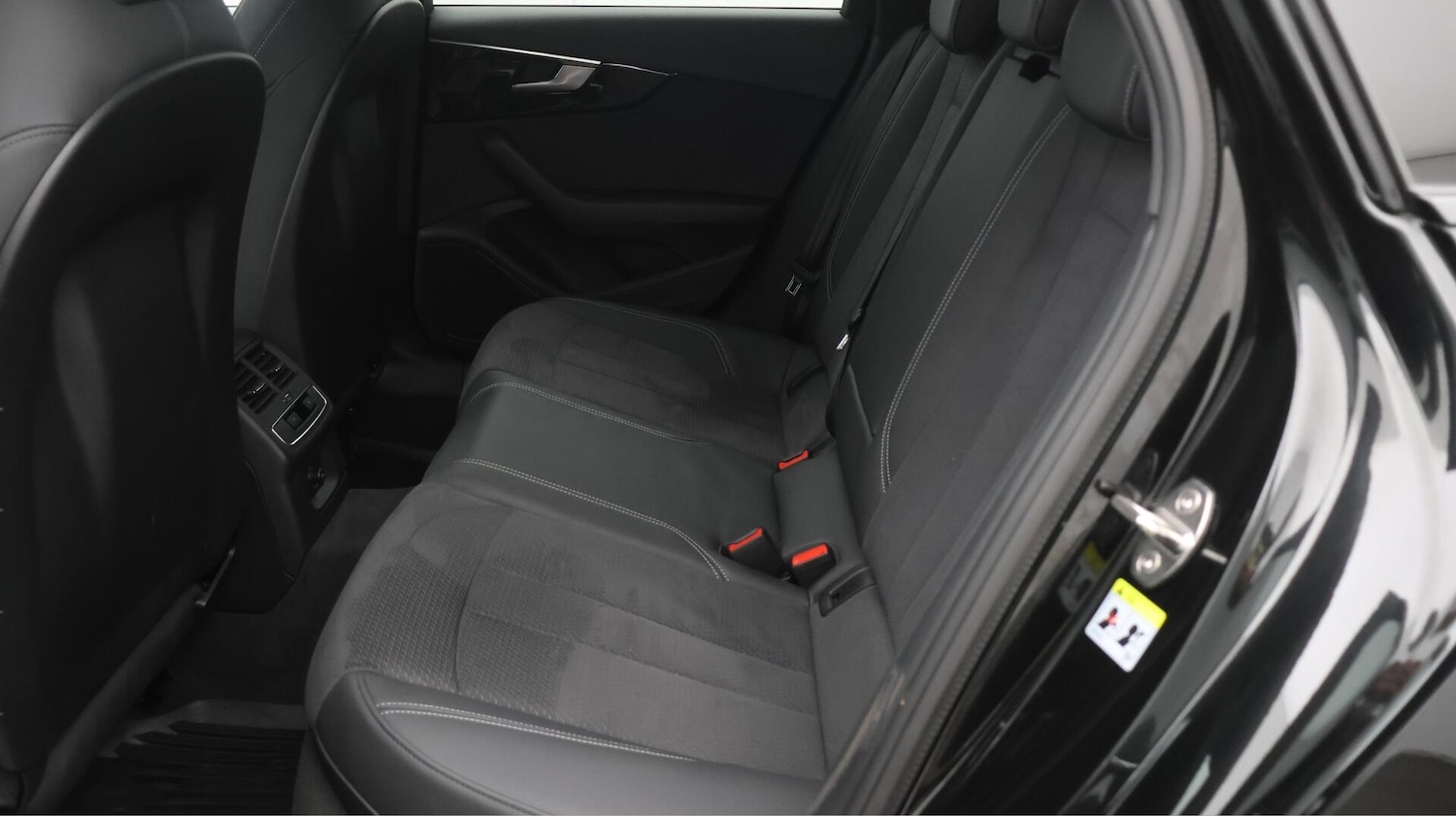 Used Audi A4 Avant 2023 for sale - 76562151: Photo 17