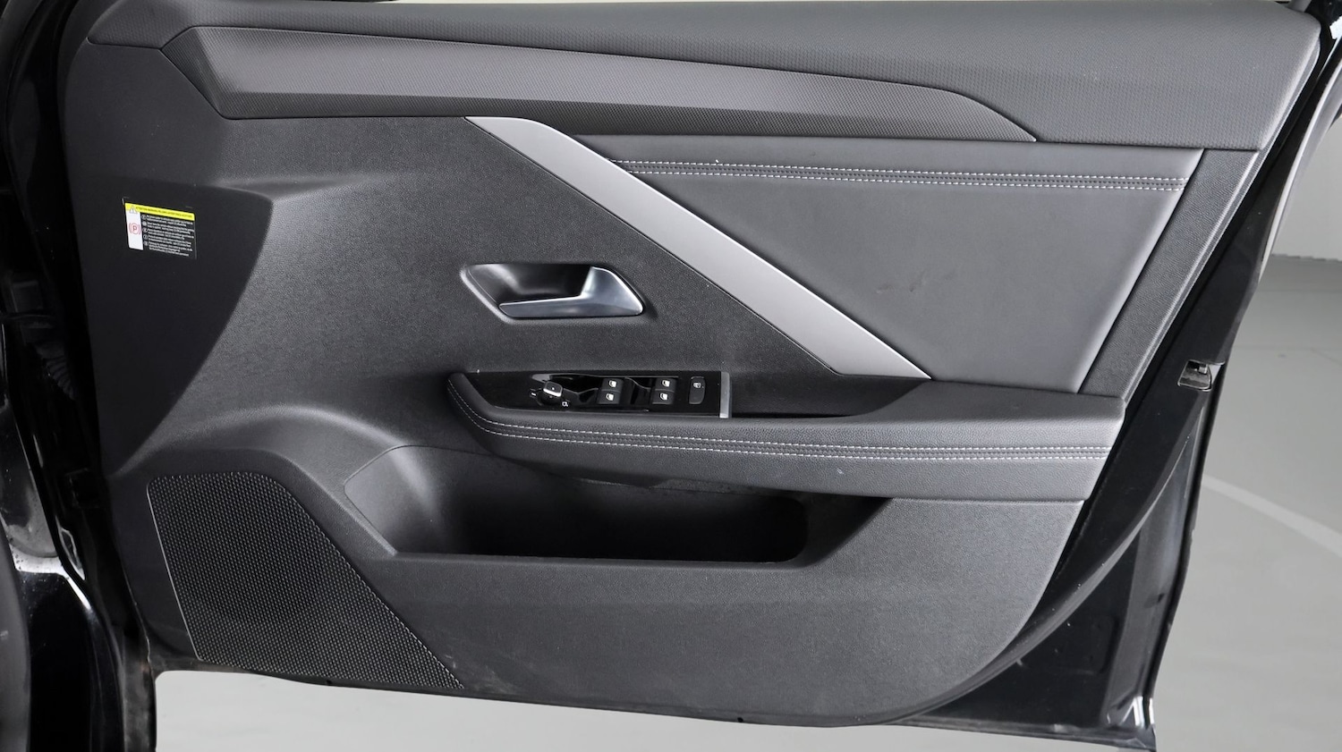Used Vauxhall Astra 2023 for sale - 77935898: Photo 15