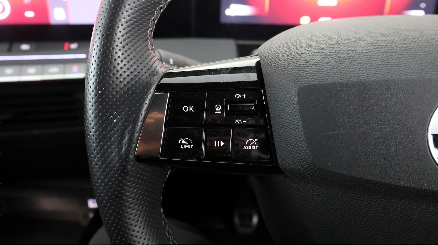 Used Vauxhall Astra 2023 for sale - 77935898: Photo 20