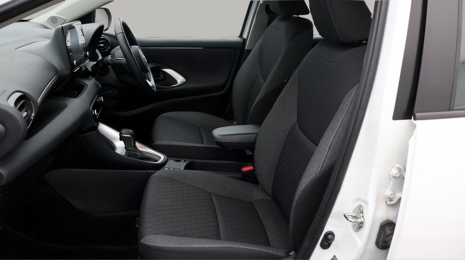 Used Mazda Mazda2 HYBRID 2023 for sale - 77536375: Photo 14