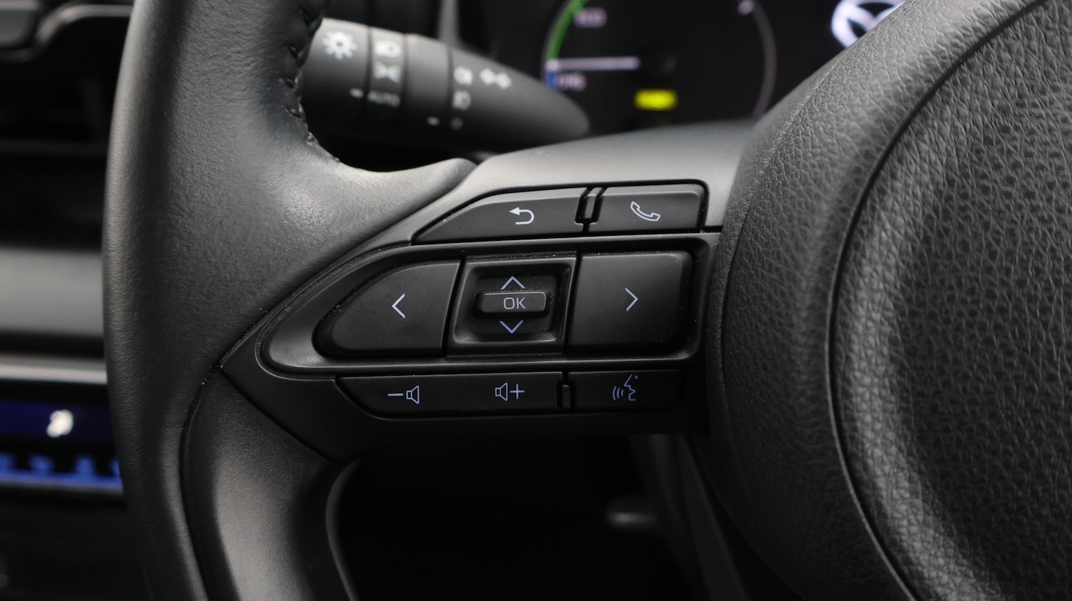 Used Mazda Mazda2 HYBRID 2023 for sale - 77536375: Photo 21