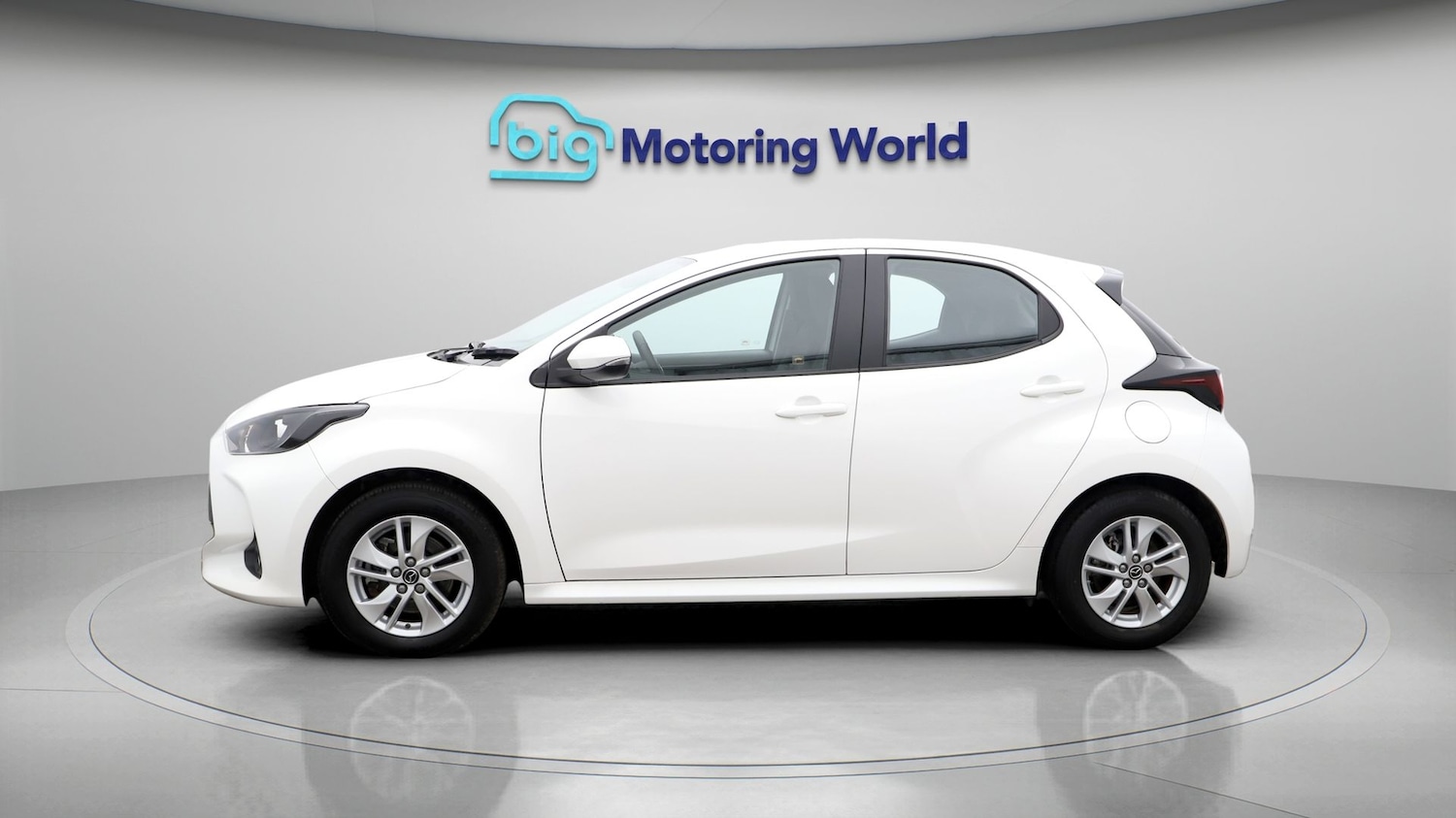 Used Mazda Mazda2 HYBRID 2023 for sale - 77536375: Photo 4