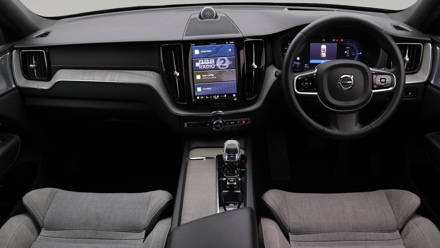 Used Volvo XC60 2023 for sale - 76561705: Photo 14