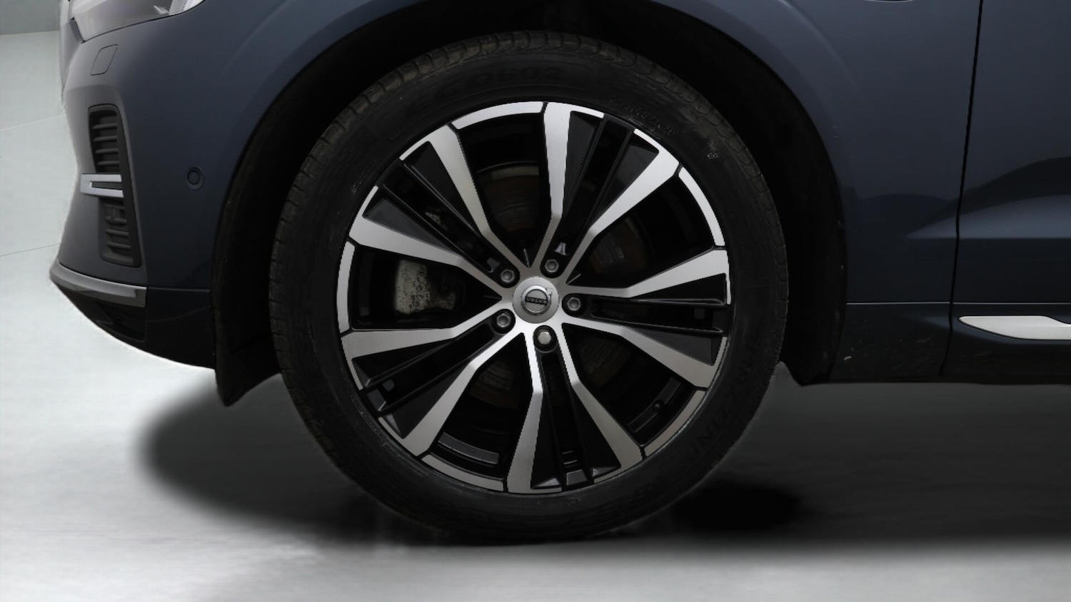 Used Volvo XC60 2023 for sale - 76561705: Photo 19