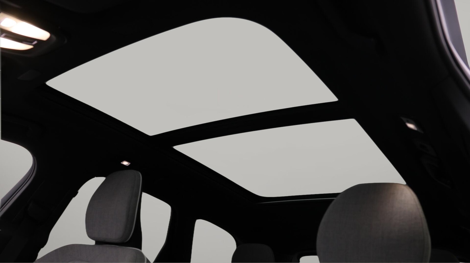 Used Volvo XC60 2023 for sale - 76561705: Photo 27