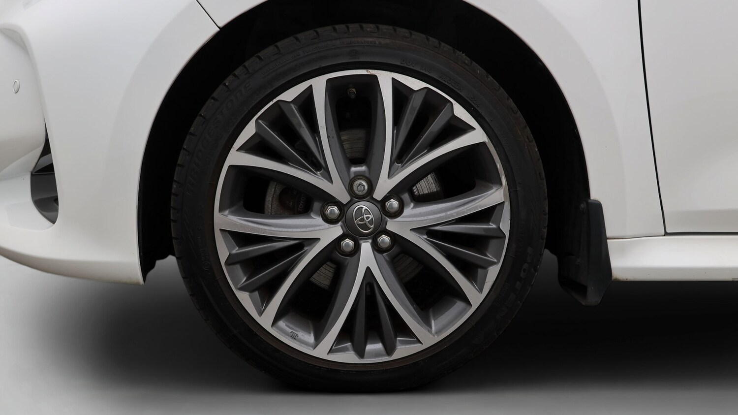 Used Toyota Yaris for sale - 77184120: Photo 18