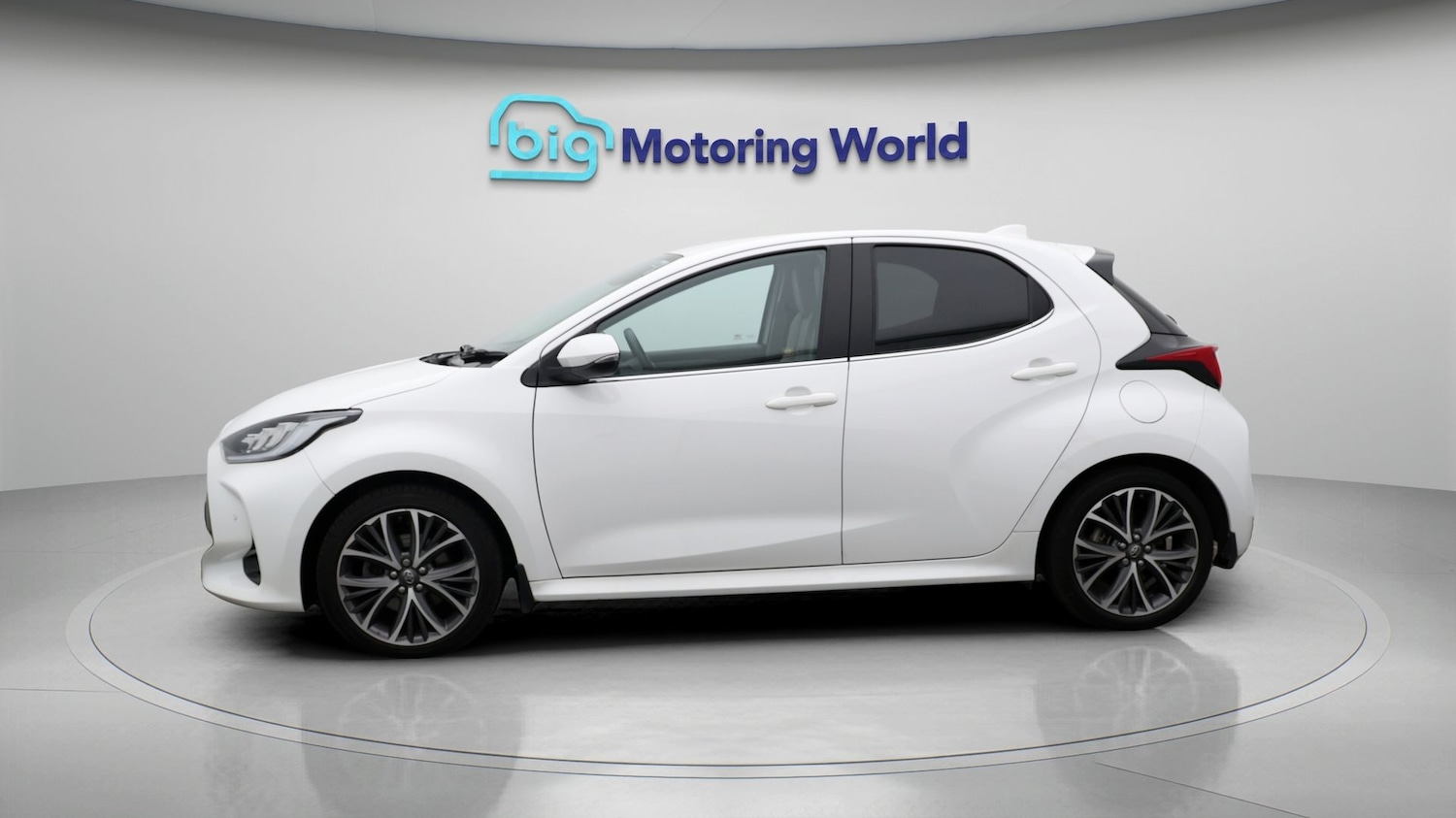 Used Toyota Yaris for sale - 77184120: Photo 4