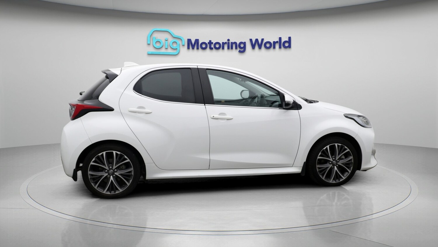 Used Toyota Yaris for sale - 77184120: Photo 8