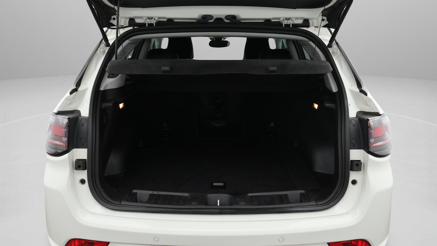 Used Jeep Compass 2023 for sale - 76432767: Photo 18