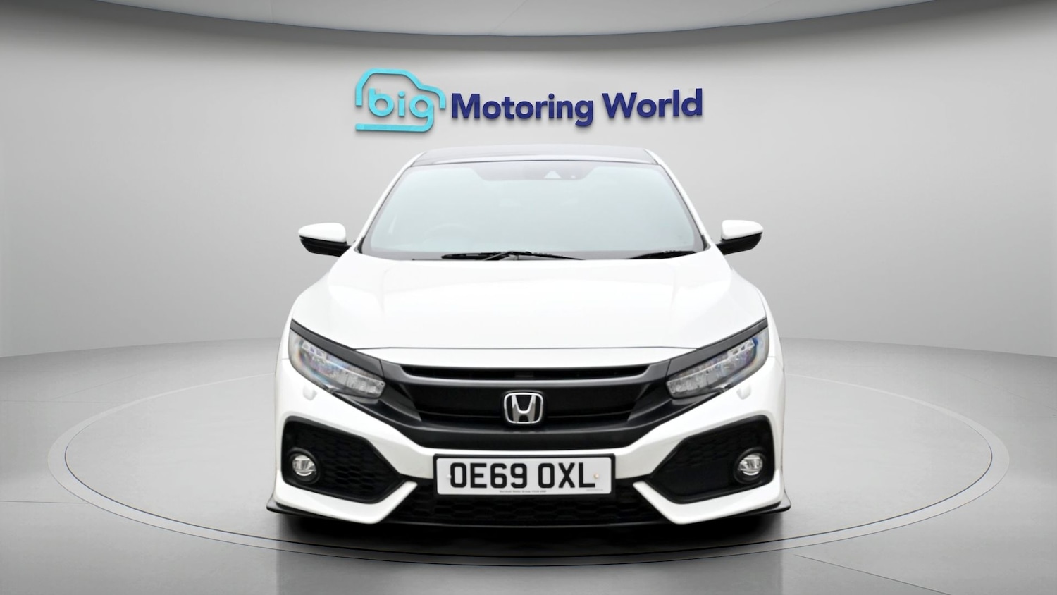 Used Honda Civic 2019 for sale - 78042469: Photo 2