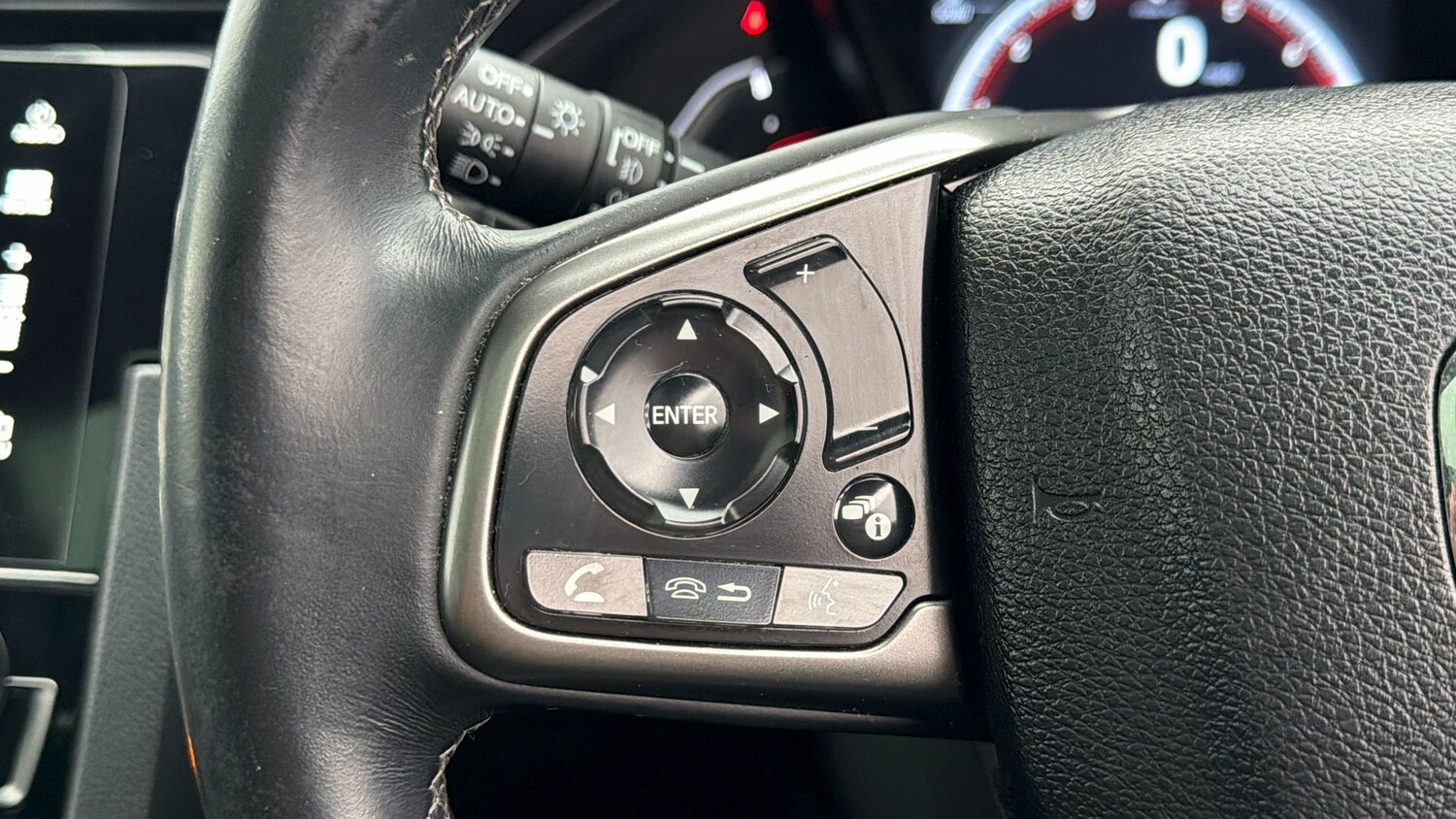 Used Honda Civic 2019 for sale - 78042469: Photo 23