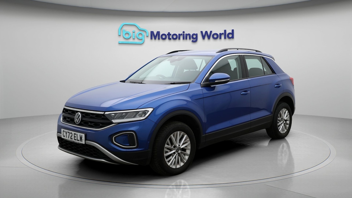 Used Volkswagen T-Roc 2023 for sale - 77610569: Photo 3