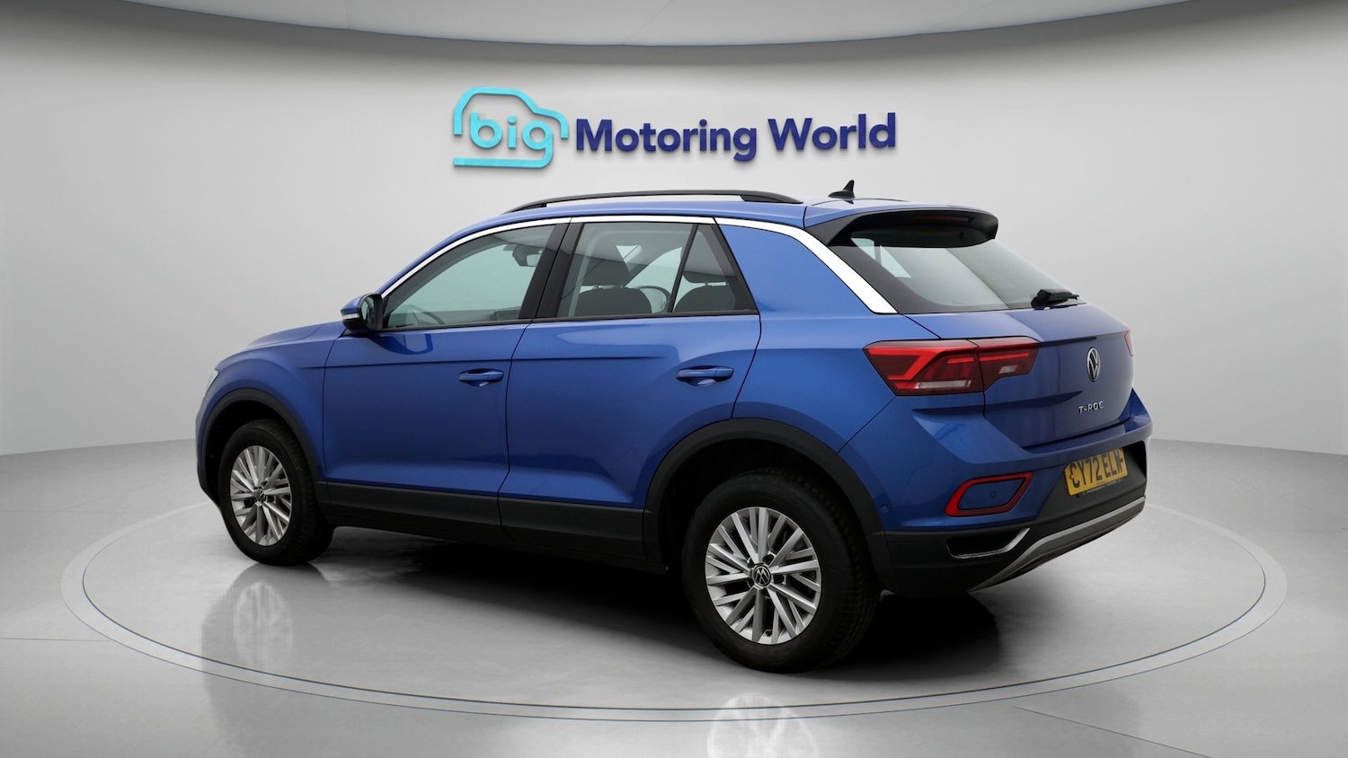 Used Volkswagen T-Roc 2023 for sale - 77610569: Photo 5