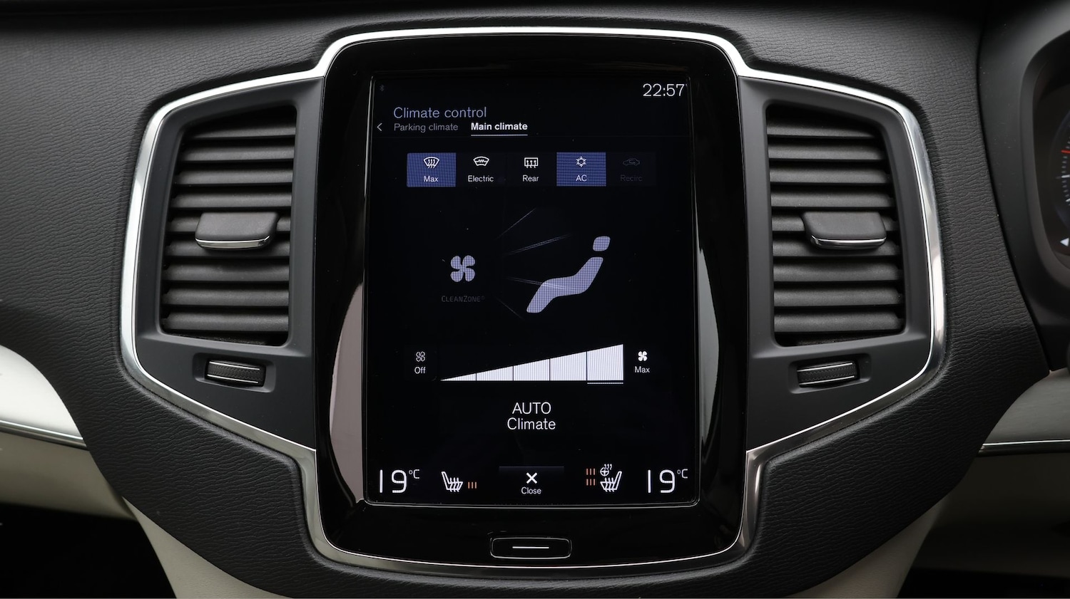 Used Volvo XC90 2017 for sale - 77220270: Photo 12