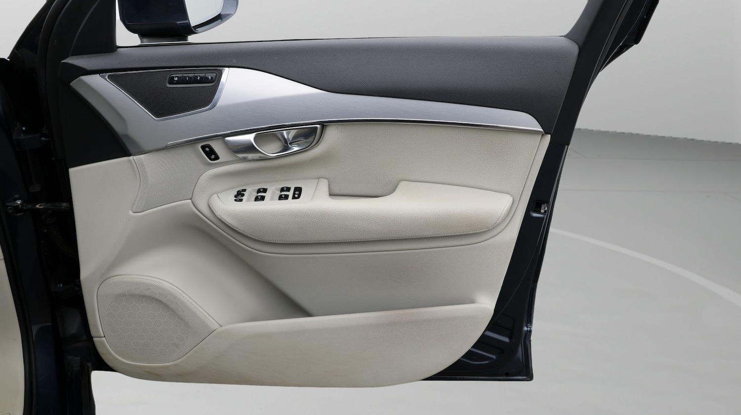 Used Volvo XC90 2017 for sale - 77220270: Photo 15