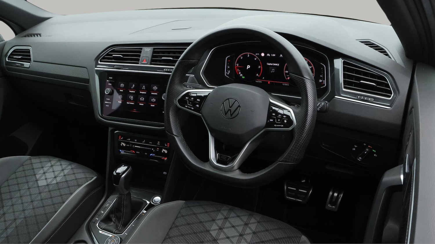 Used Volkswagen Tiguan 2022 for sale - 76001082: Photo 10